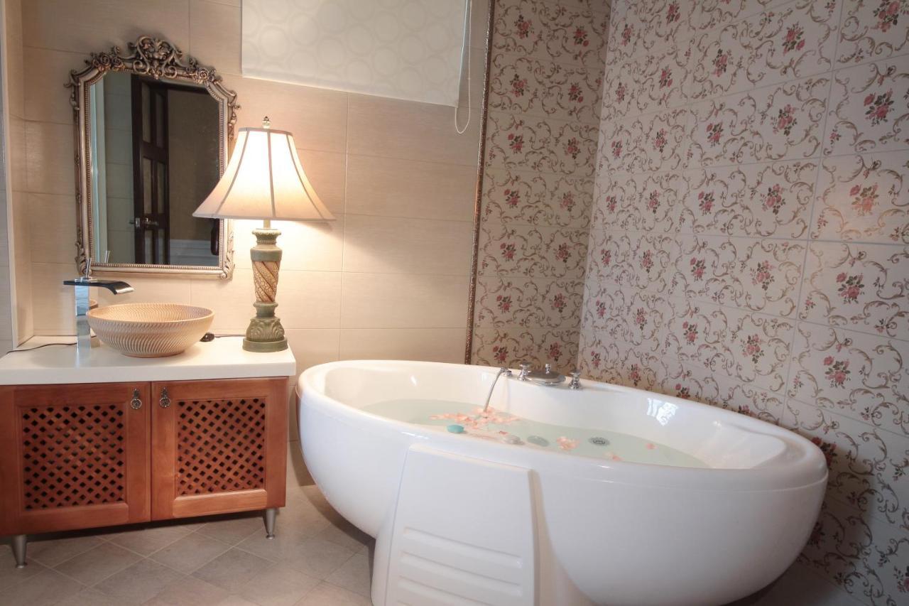 Luxembourg Hills Homestay Jiaoxi Luaran gambar
