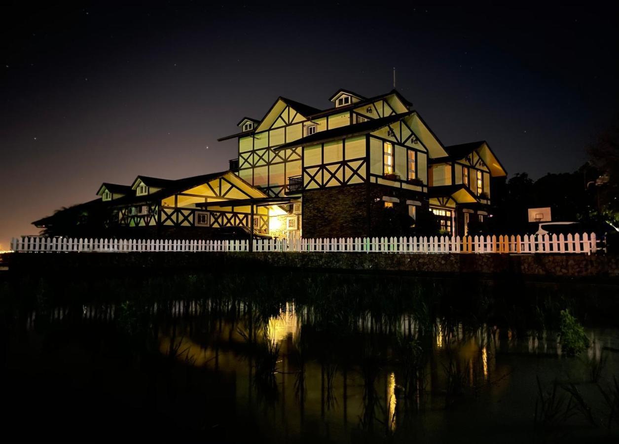 Luxembourg Hills Homestay Jiaoxi Luaran gambar