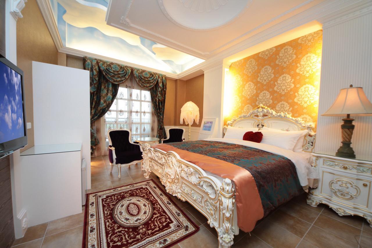 Luxembourg Hills Homestay Jiaoxi Luaran gambar